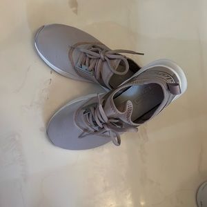 New Balance Athletic Shoes size 8.5